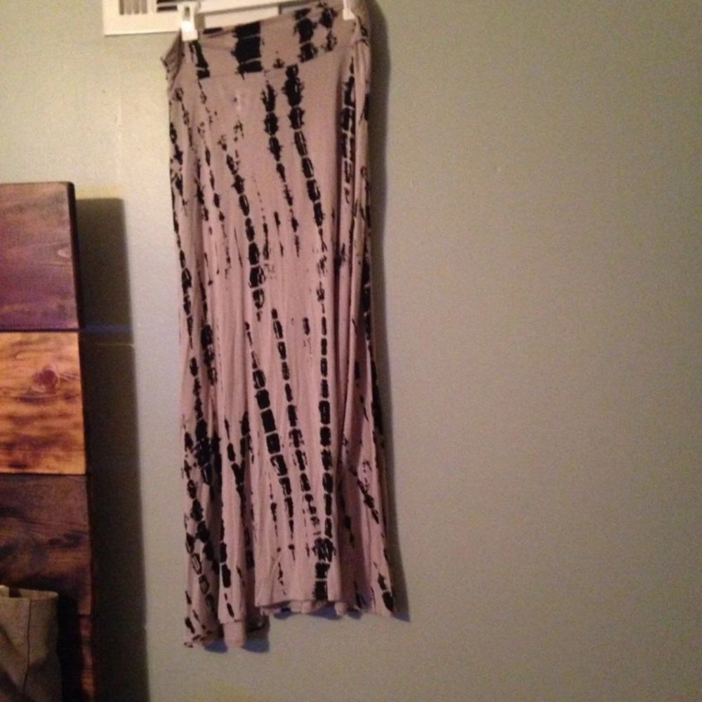 Maxi skirt
